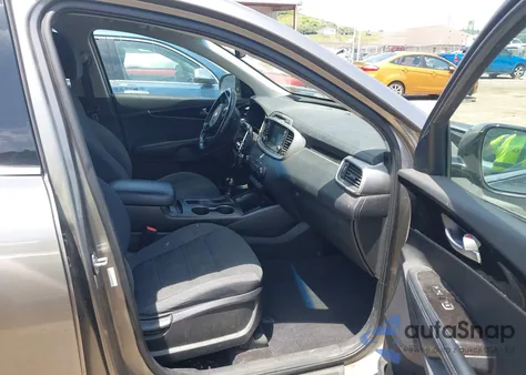 2017 Kia Sorento 3.3L Lx from USA, damaged, VIN 5XYPGDA57HG291226